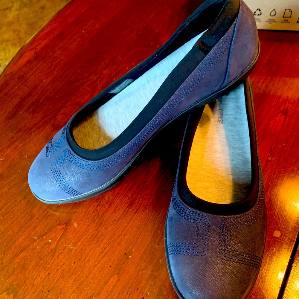 Clark Cloud Steppers Ayla Navy Blue Ballet Flats